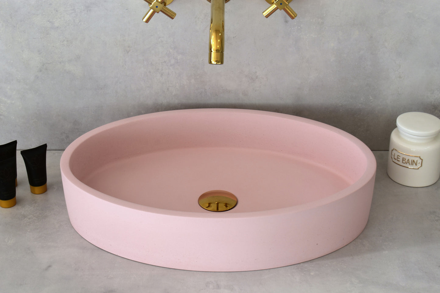 Vasque rose à poser en béton pour salle de bain