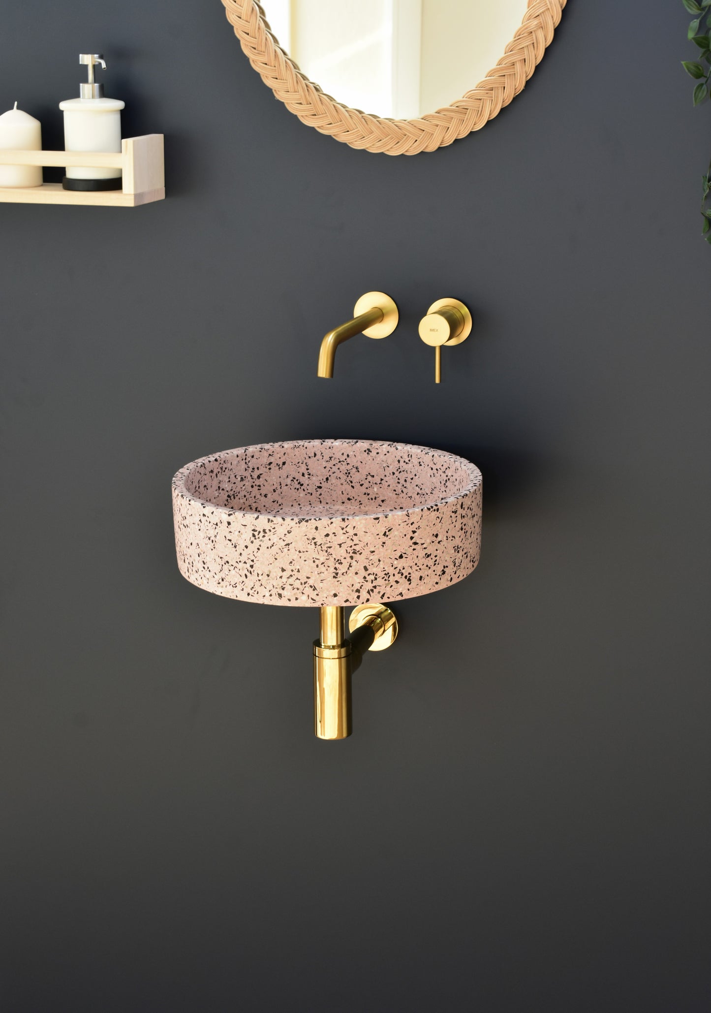 Wall-mounted terrazzo concrete basin and sink