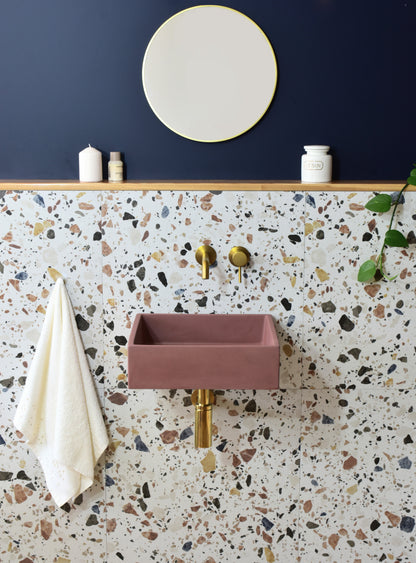 Handmade concrete wall-hung basin Alba mural — KreaConcrete