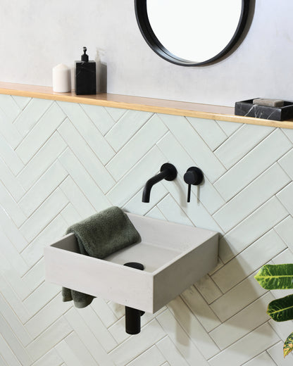 Handmade concrete wall-hung basin Alba mural — KreaConcrete
