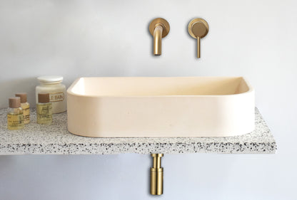 Lavabo de hormigón artesanal sobre encimera Tulip — KreaConcrete