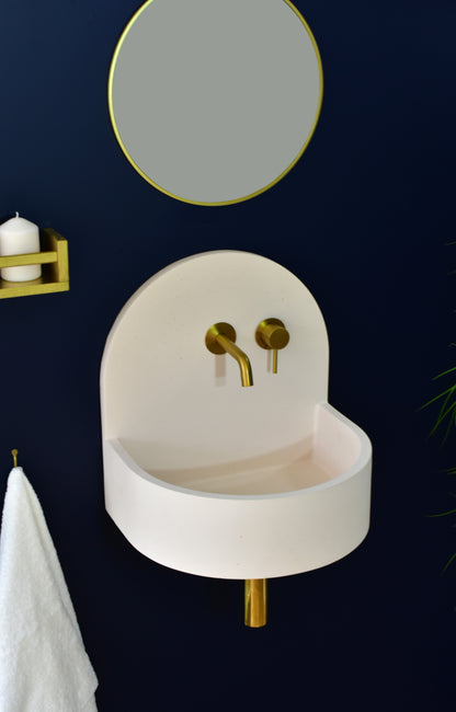Lavabo mural de hormigón artesanal Amber Crema White — KreaConcrete
