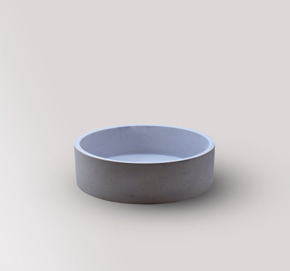 Lavabo de hormigón artesanal sobre encimera Eos — KreaConcrete