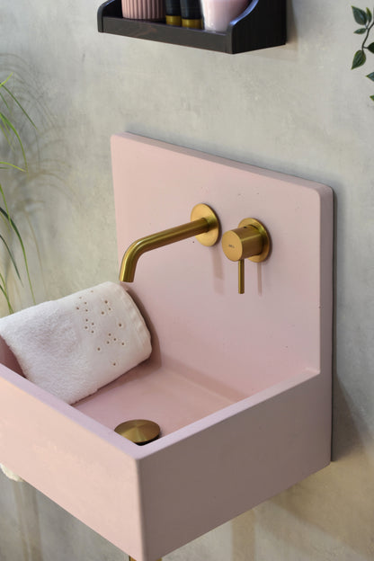 Handmade concrete wall-hung basin Mia Pink — KreaConcrete