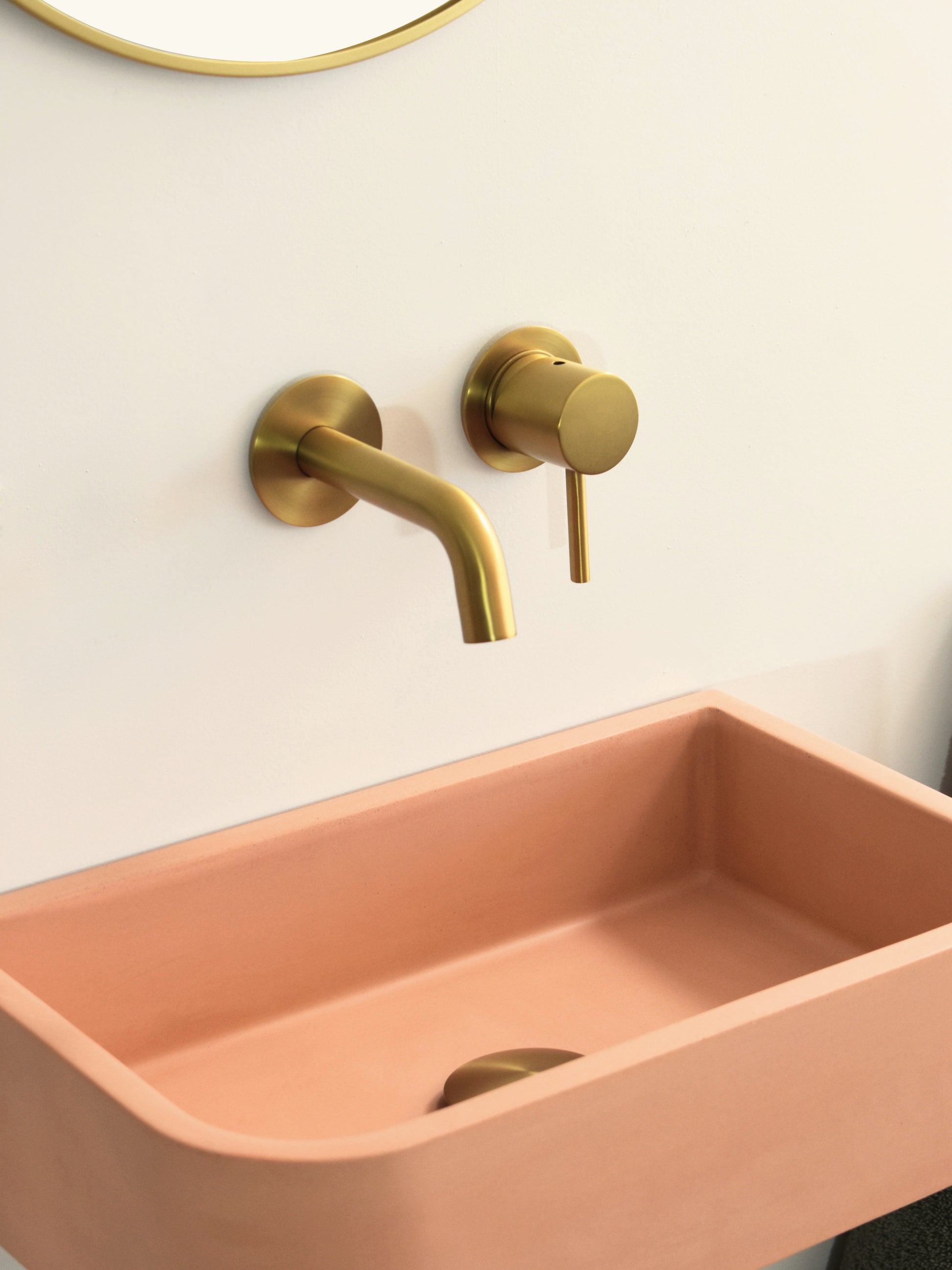 Lavabo de hormigón artesanal mural suspendido Tulip Mini